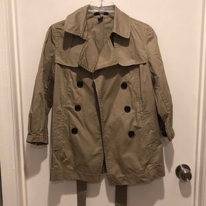 Gap 3/4 sleeve trench coat